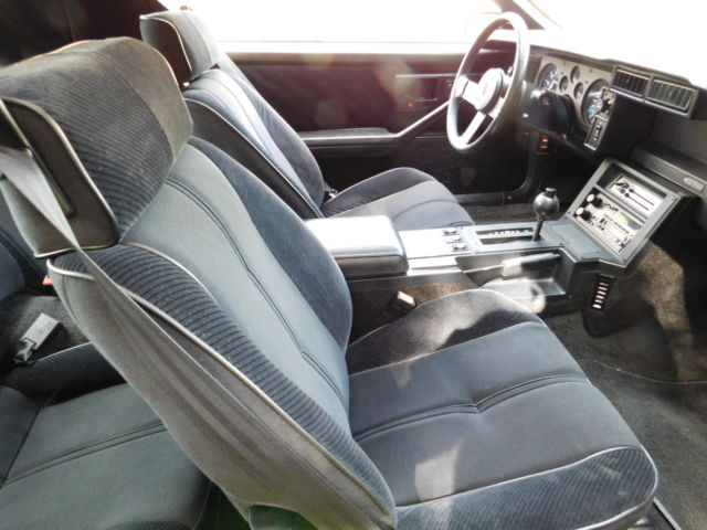 1986 Chevrolet Camaro IROC-Z - photo 7