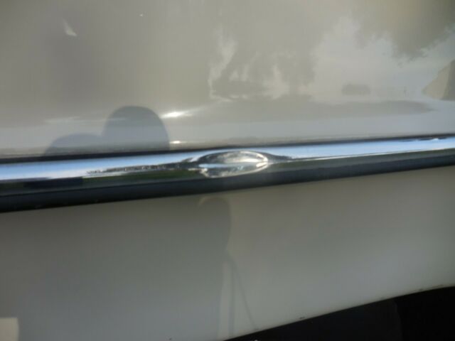 1969 Mercedes-Benz 200-Series 220D - photo 13