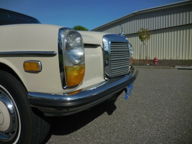 1969 Mercedes-Benz 200-Series 220D - photo 8