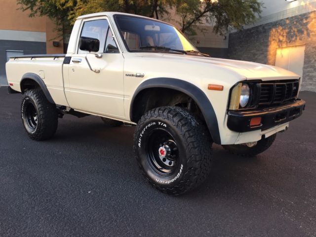 2 Owner Hi-Lux Pickup Truck SR5 4x4 5 Speed Cold AC RUST FREE AZ Rock Crawler 1980 Toyota Hilux Short Bed Straight Axle 20R Classic