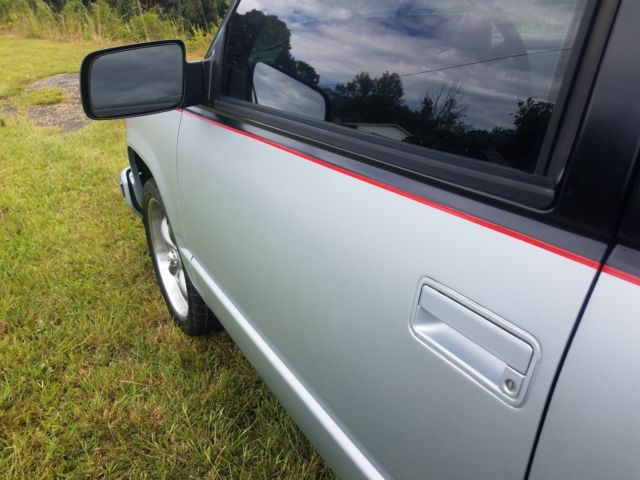 1994 Chevrolet Suburban LT - photo 5