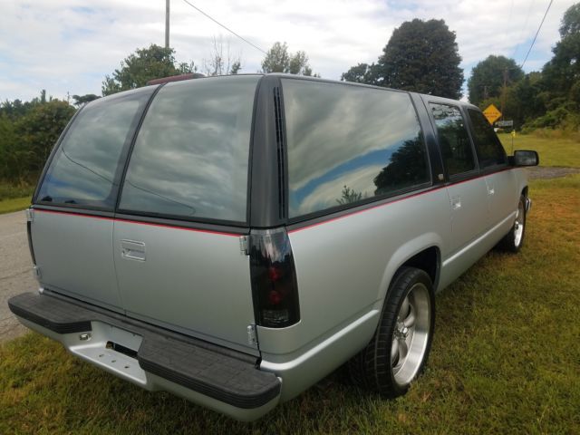 1994 Chevrolet Suburban LT - photo 7
