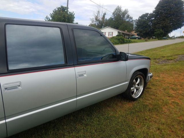1994 Chevrolet Suburban LT - photo 9