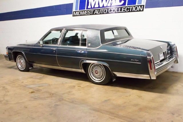 1986 Cadillac Fleetwood Brougham Sedan 4-Door - photo 3