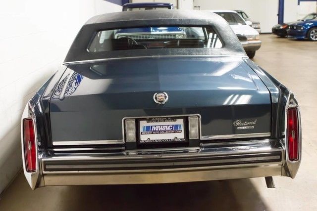1986 Cadillac Fleetwood Brougham Sedan 4-Door - photo 4