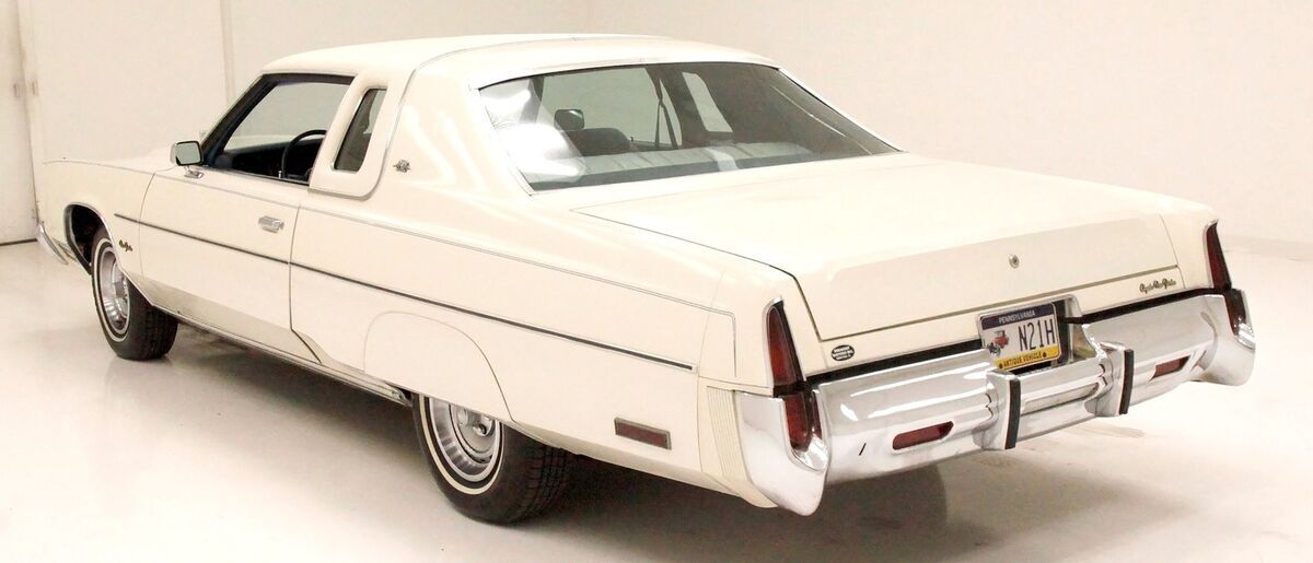 1976 Chrysler New Yorker Brougham Hardtop - photo 4