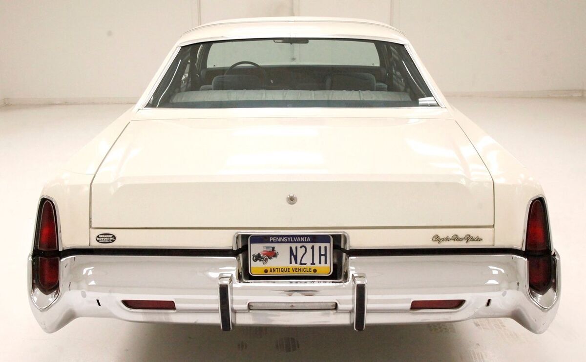 1976 Chrysler New Yorker Brougham Hardtop - photo 5