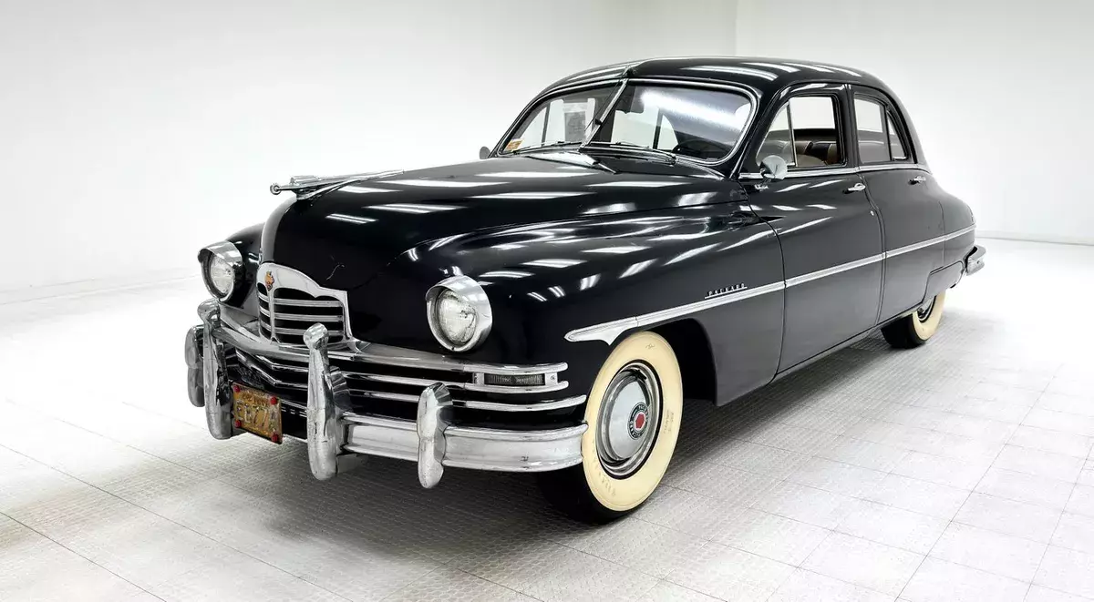 2 Owners/Known History/288ci I8/Former Show Winner/3-Speed Manual/Packard Luxury 1949 Packard Deluxe 8 Touring Sedan