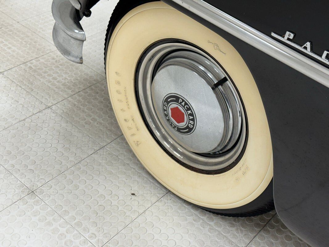 1949 Packard Deluxe 8 Touring Sedan - photo 12