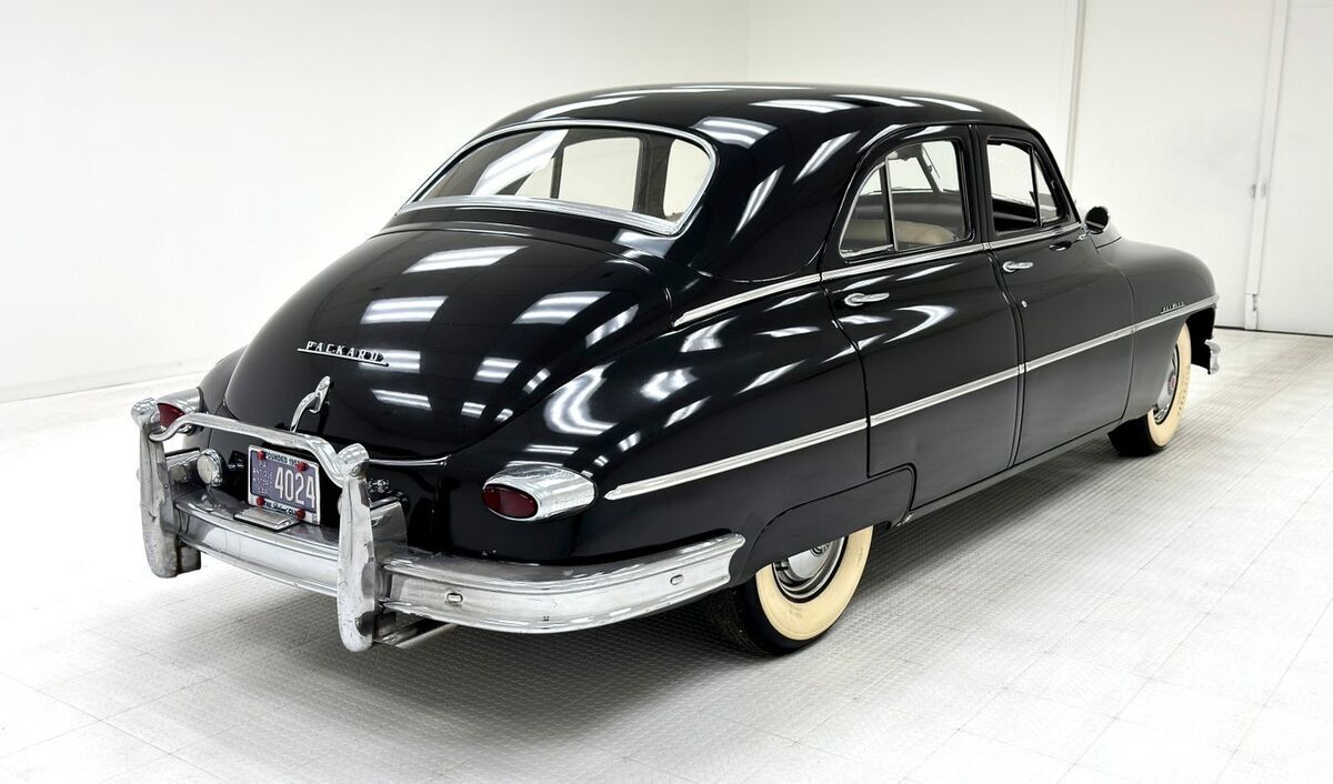 1949 Packard Deluxe 8 Touring Sedan - photo 5
