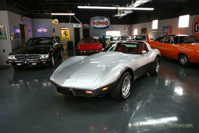 2-Tone Silver/Red, EXCELLENT CONDITION, Low Miles, PRICED TO SELL!! 1978 Chevrolet Corvette Silver Anniversary
