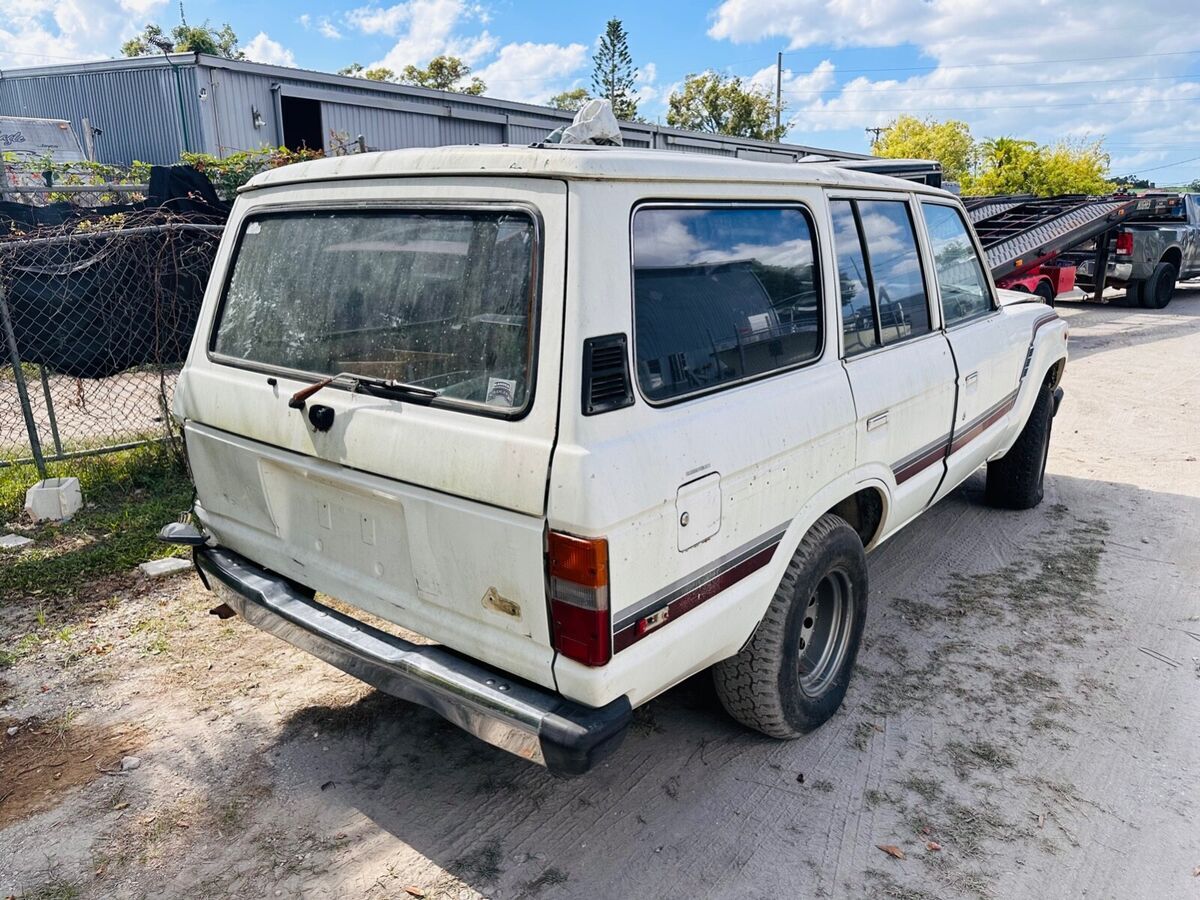 1985 Toyota Land Cruiser X 2 FJ60 Both Parts or Restore 1 that Runs - photo 10