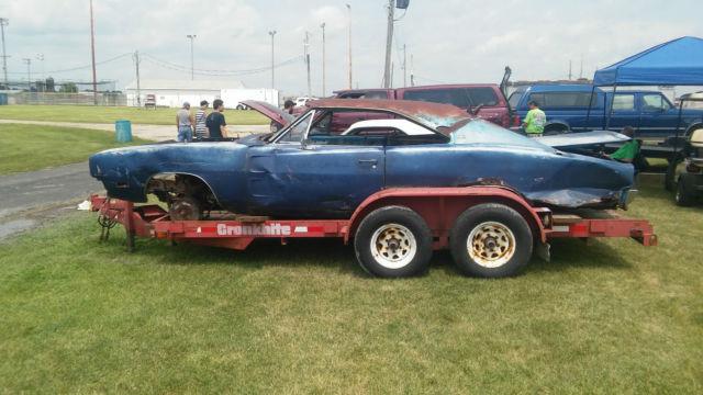 2, YES TWO, 1968 AND 69 DODGE CHARGER PROJECT CARS! 383 4 SPEED MOPAR R/T SE 440 1969 Dodge Charger