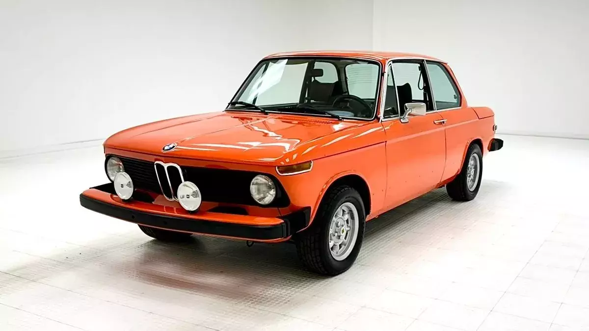 2.0 Liter 4 Cylinder/Korman Engine Upgrades/Bespoke Bracing/Weber 45DCOE Carbs 1974 BMW 2002 Tii