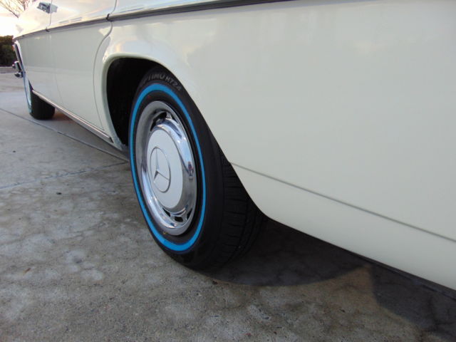 1971 Mercedes-Benz 200-Series - photo 7