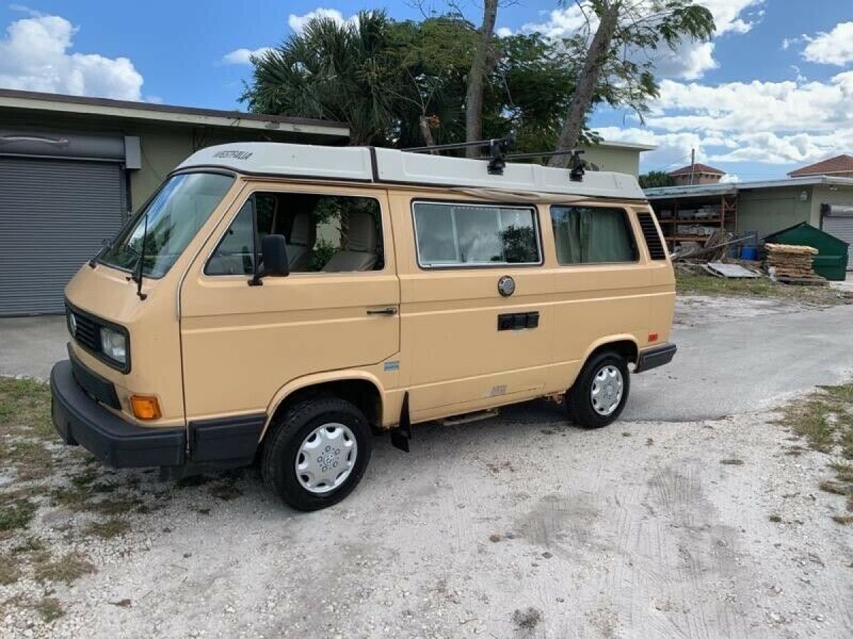 $2000 in service gear box new brakes wheel bearings plugs and wires 1985 Volkswagen Bus/Vanagon Campmobile