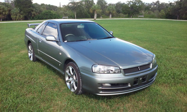 2001 Nissan Skyline R34 GT 1980 Nissan GT-R R34