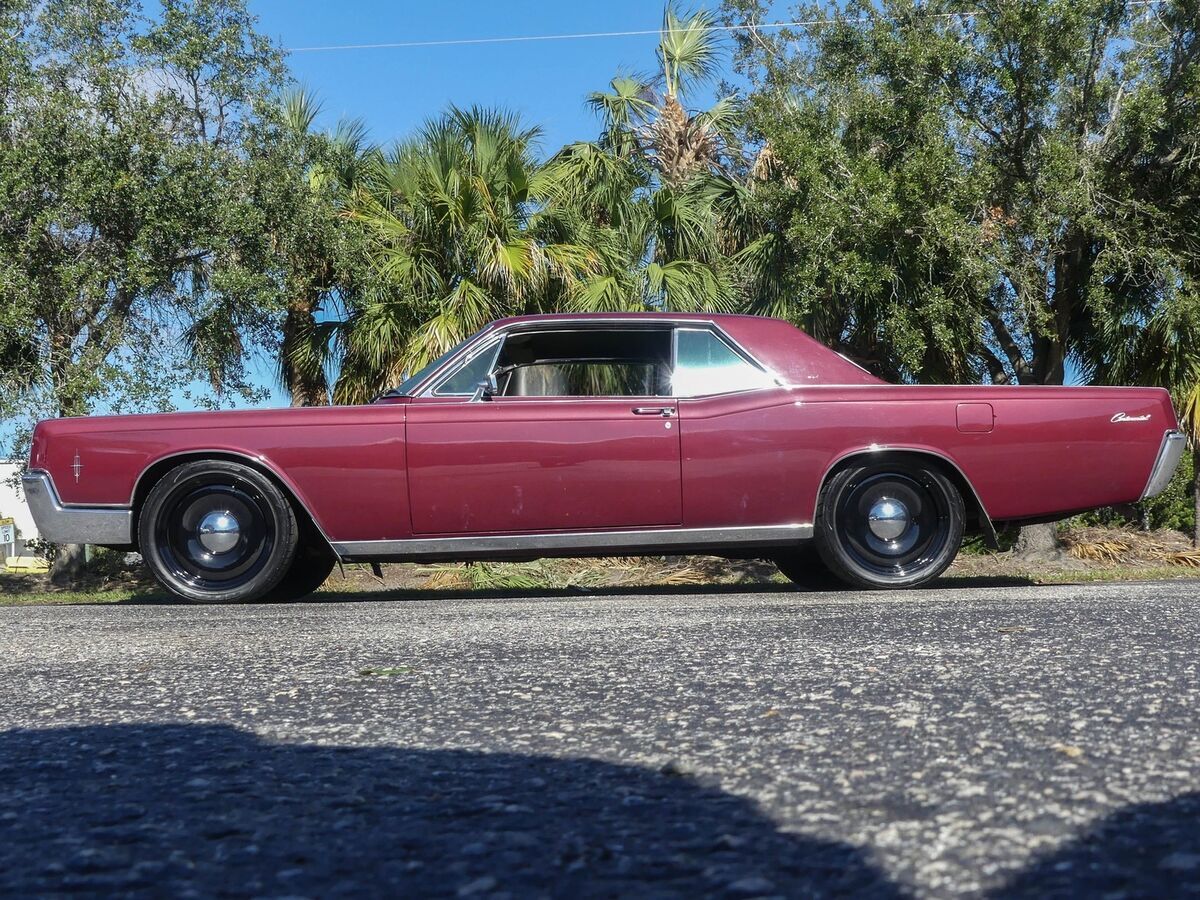 1966 Lincoln Continental 2-Door Hardtop - photo 13