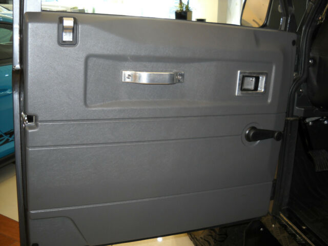 1991 Land Rover Defender Defender 110 - photo 9