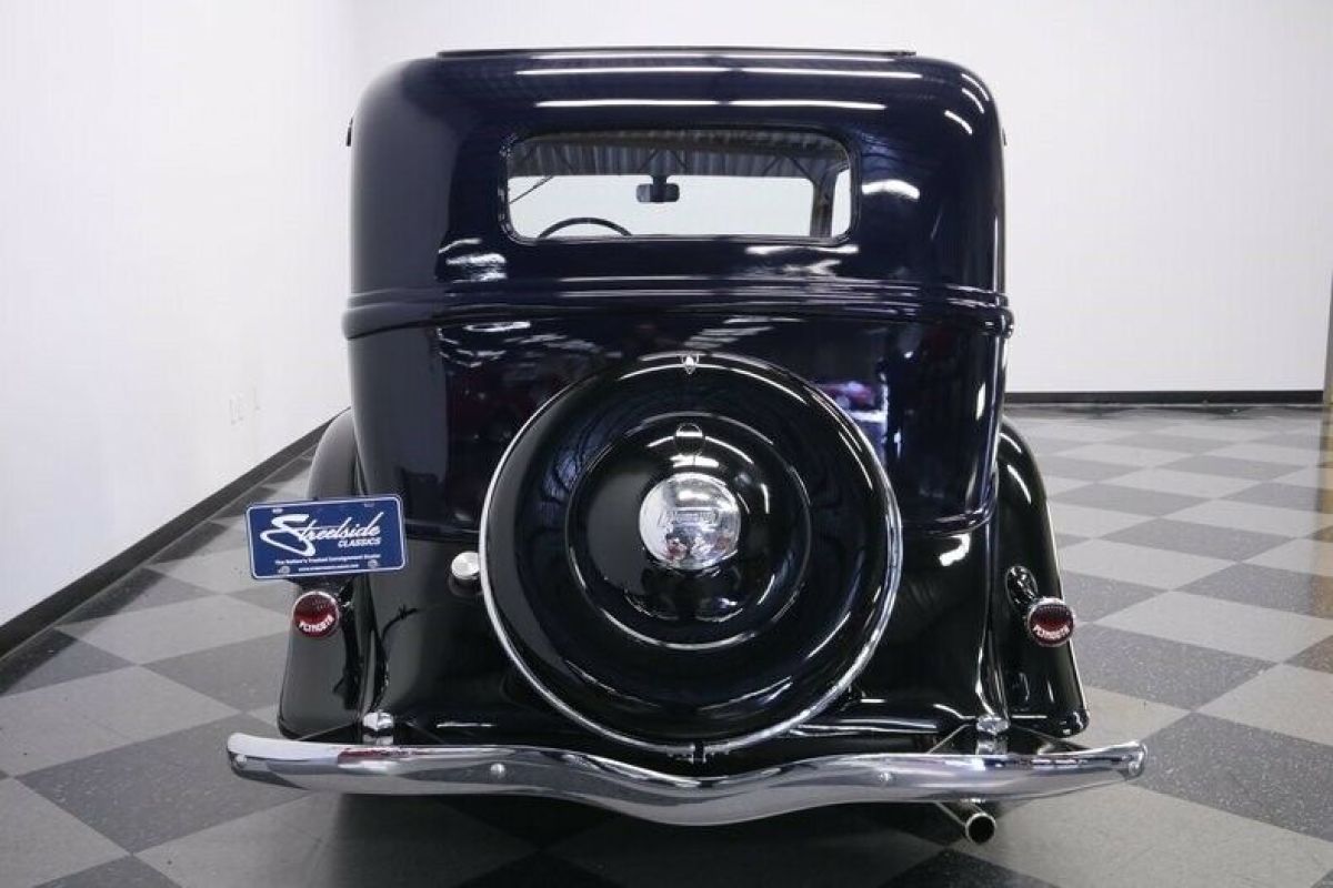 1934 Plymouth 4 Door Sedan - photo 12