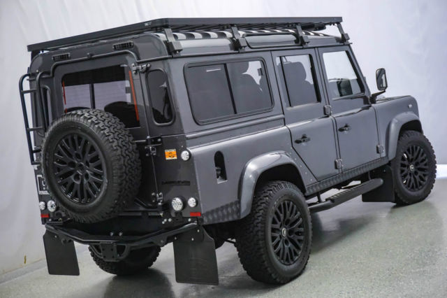 1910 Land Rover Defender Defender 110 - photo 9