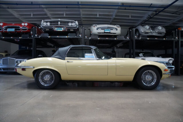 1973 Jaguar V12 E-Type Series III Roadster -- - photo 3