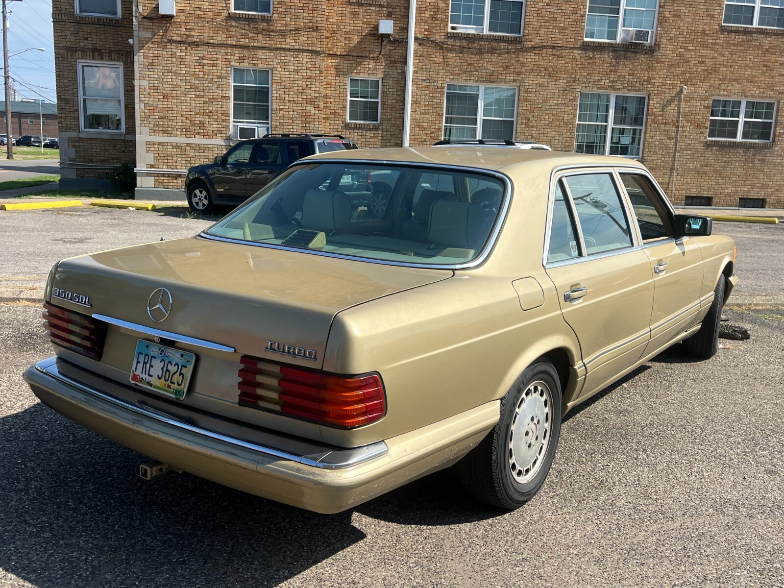 1990 Mercedes-Benz 350 SDL Turbo sedan - photo 2