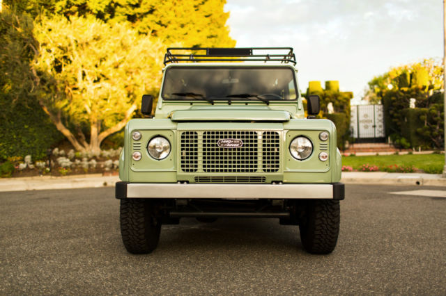 1980 Land Rover Defender Station Wagon - photo 6