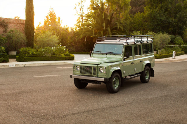 1980 Land Rover Defender Station Wagon - photo 8