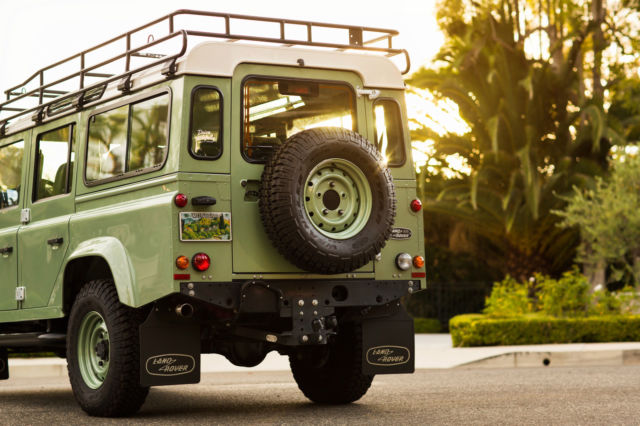 1980 Land Rover Defender Station Wagon - photo 9