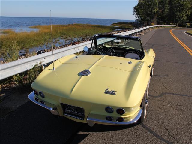 1966 Chevrolet Corvette YELLOW - photo 2