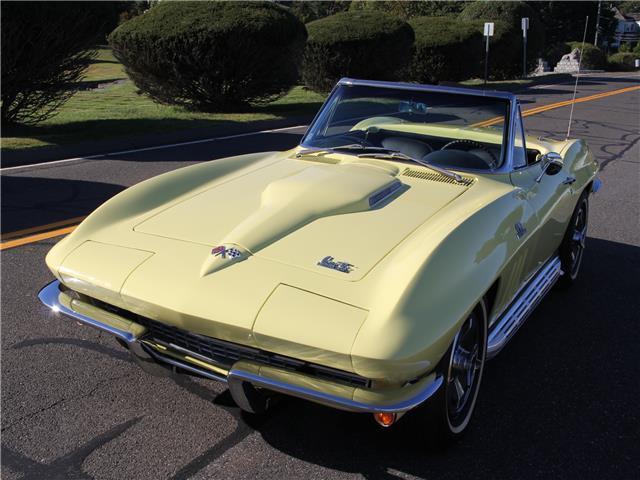 1966 Chevrolet Corvette YELLOW - photo 7