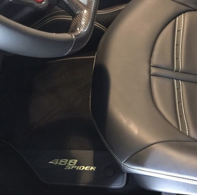 1900 Ferrari 488 Spider - photo 6
