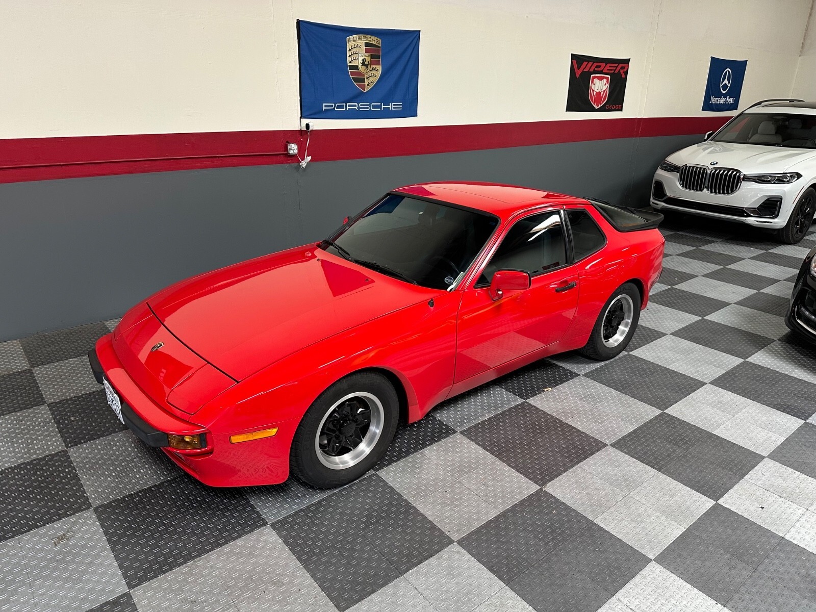 1984 Porsche 944 5-Speed Manual only 26k original miles MINT condition! - photo 4