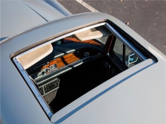 1970 Mercedes-Benz 200-Series -- - photo 7