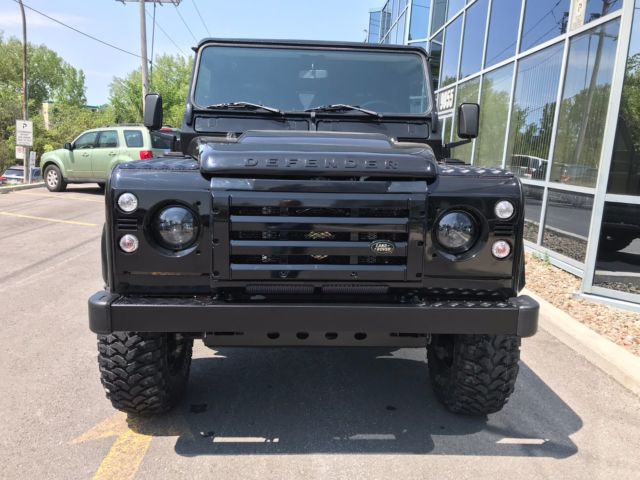 1900 Land Rover Defender 100 TD5 year 2000/2018 - photo 5