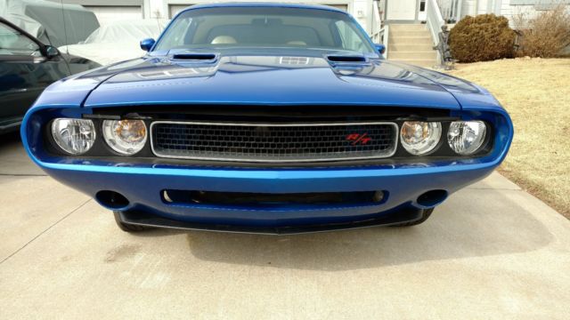 2070 DODGE CHALLENGER RESTO MOD 1970 Dodge Challenger 2070