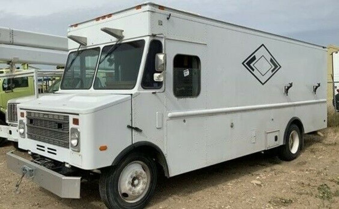 20,845 Original Miles 3000 miles on Engine and Transmission 1988 Chevrolet Express P6T042