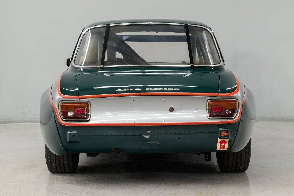 1974 Alfa Romeo GTV 2000 Race Car - photo 6
