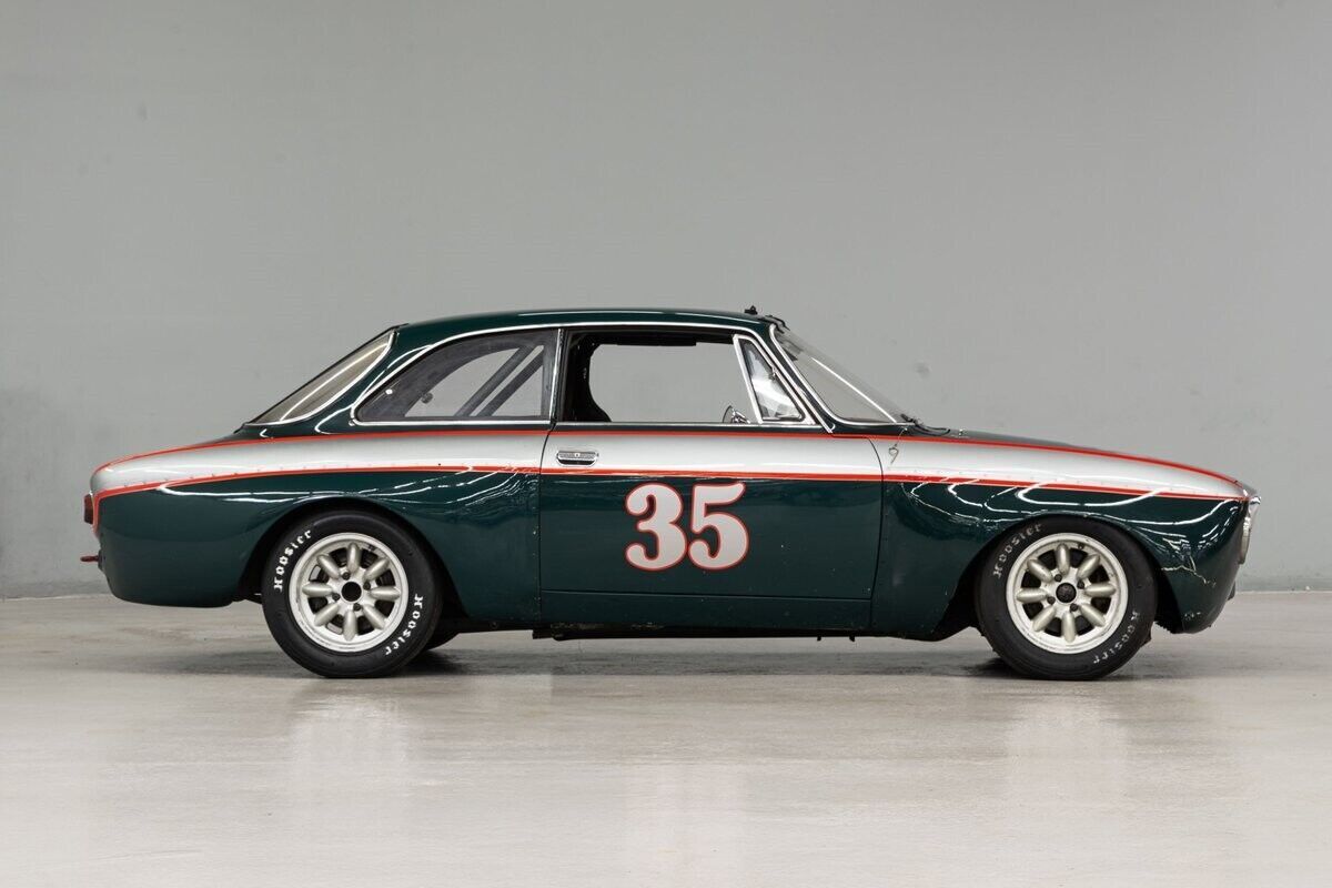1974 Alfa Romeo GTV 2000 Race Car - photo 8