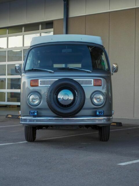 1978 Volkswagen Bus/Vanagon Campmobile Rebuilt Drivetrain - photo 10