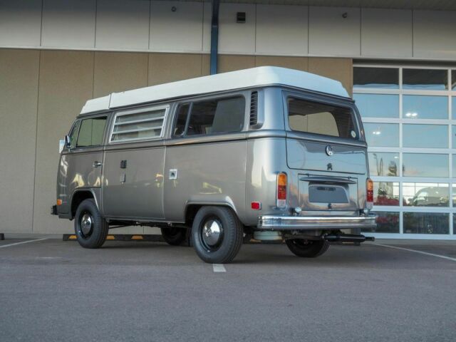 1978 Volkswagen Bus/Vanagon Campmobile Rebuilt Drivetrain - photo 3