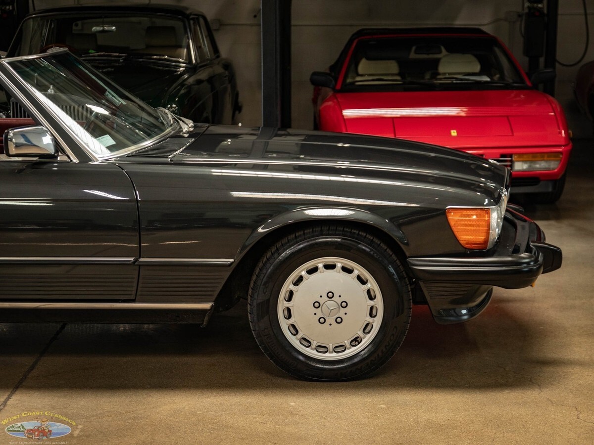 1987 Mercedes-Benz SL-Class Convertible Roadster with 21K orig miles - photo 4