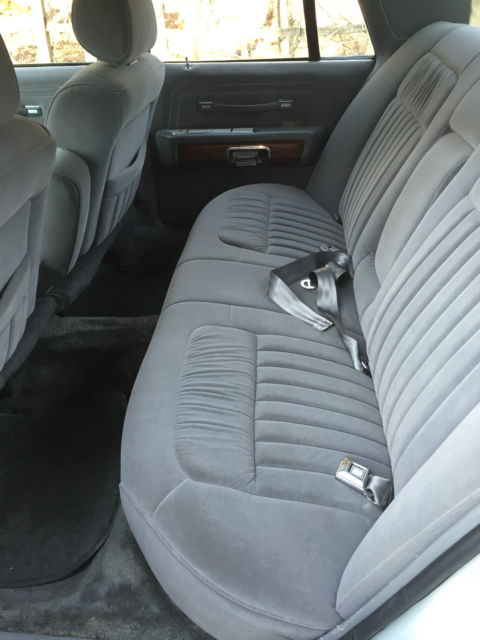 1988 Ford Crown Victoria - photo 13
