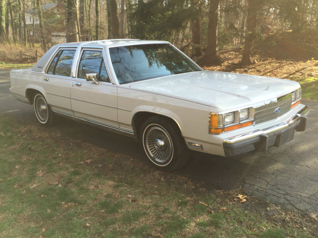 1988 Ford Crown Victoria - photo 3