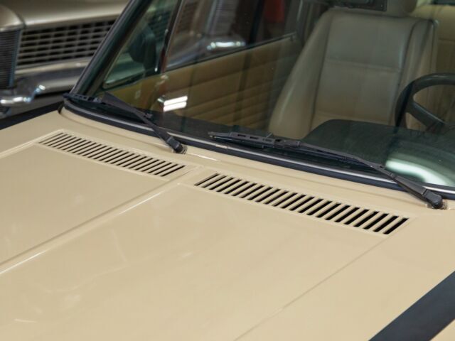 1974 BMW 2002 4 spd manual 2 Door Sedan - photo 8