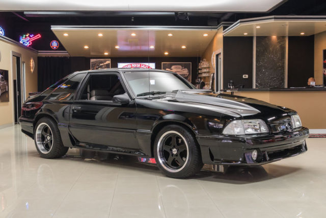 1990 Ford Mustang GT Hatchback 2-Door - photo 9
