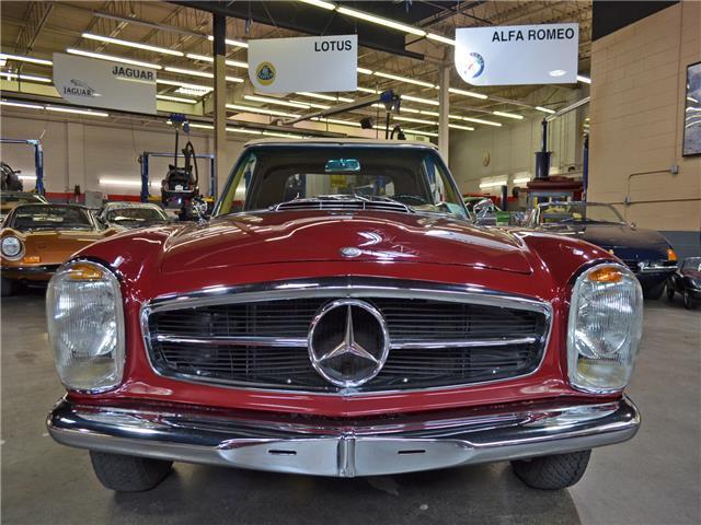 1965 Mercedes-Benz 200-Series -- - photo 9