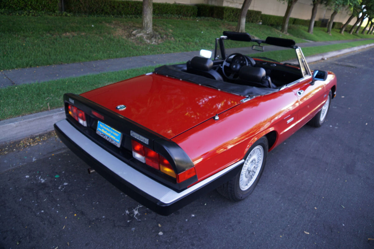 1988 Alfa Romeo Spider Graduate Convertible with 23K original mile Graduate - photo 11