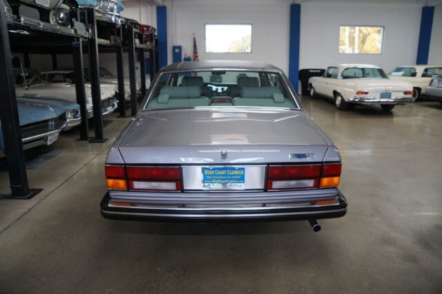 1993 Rolls-Royce Silver Spur III with 23K original miles - photo 13